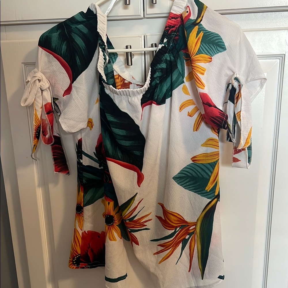 Floral Print Women's Top never worn